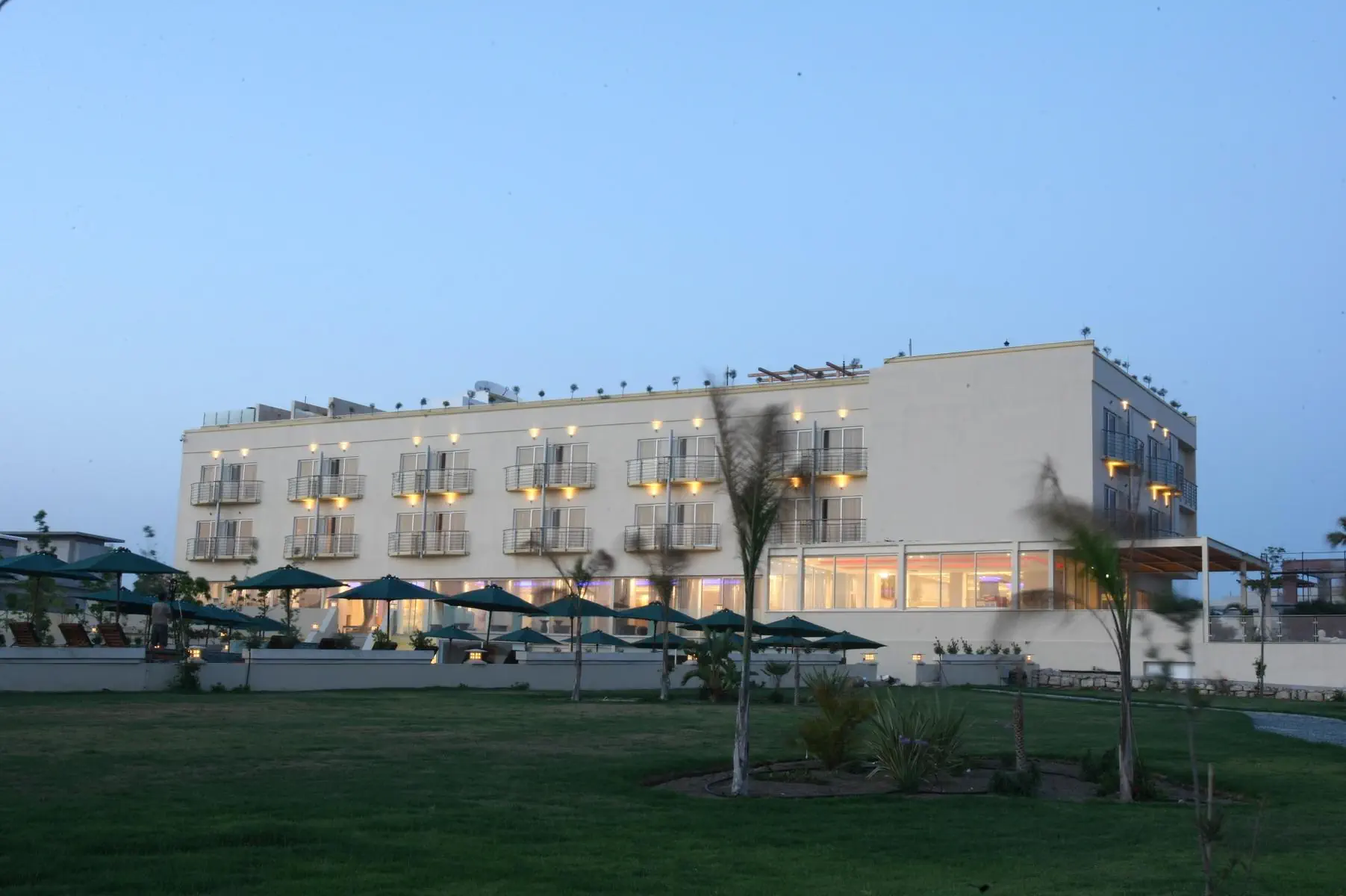 Cypr Larnaka Larnaka E Hotel Spa and Resort