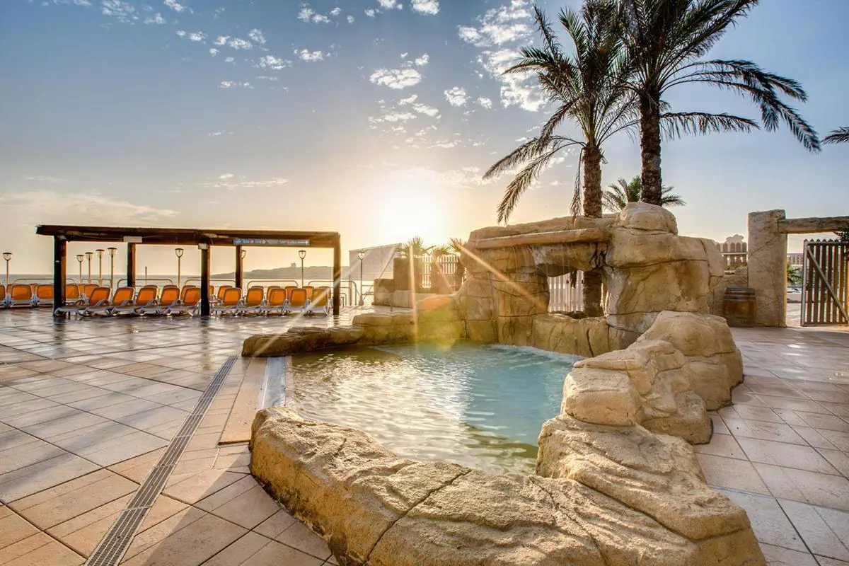 Malta Wyspa Malta Saint Paul`s Bay AX Sunny Coast Resort & Spa