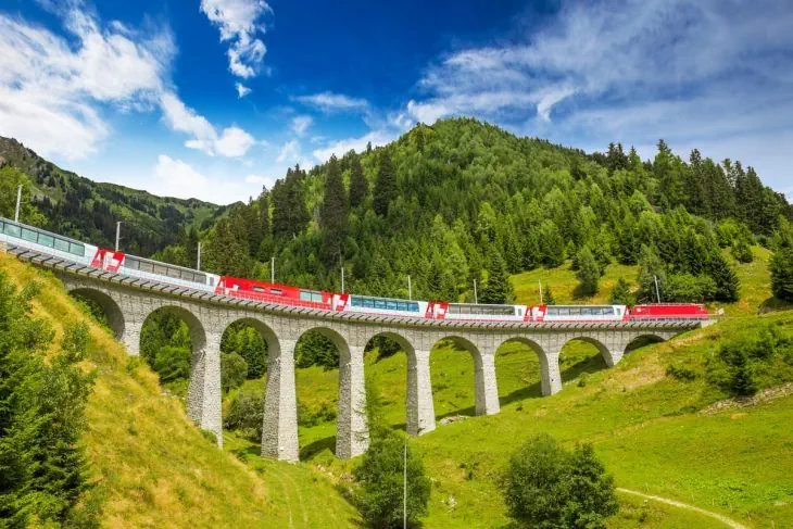Szwajcaria Wyc. objazdowe Wyc. objazdowe [PLATINUM] Czerwony pociąg + Vaduz (Liec