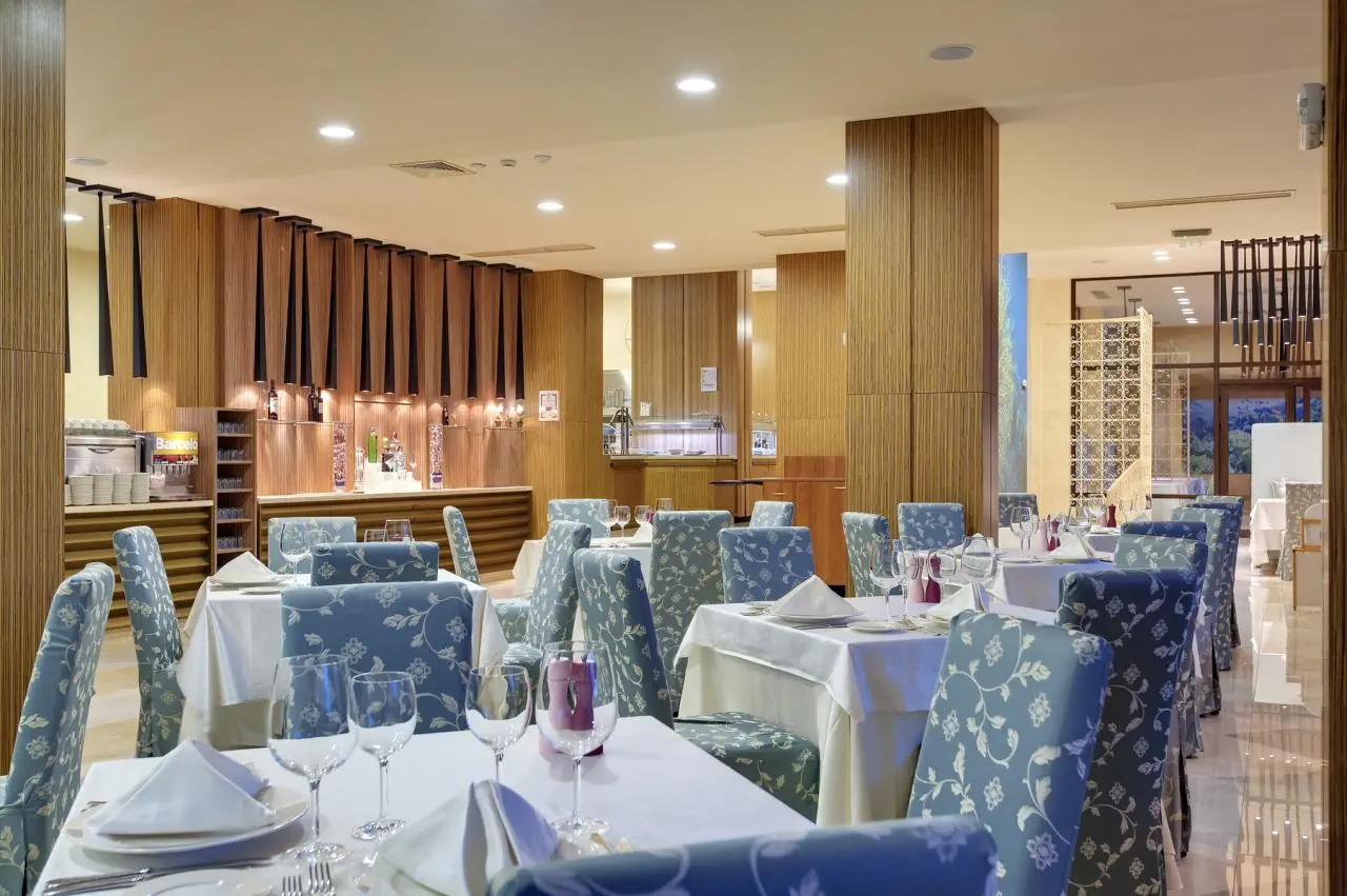 HOTEL Barcelo Royal Beach