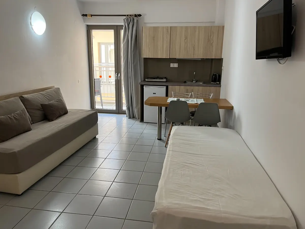 Acropolis Apts