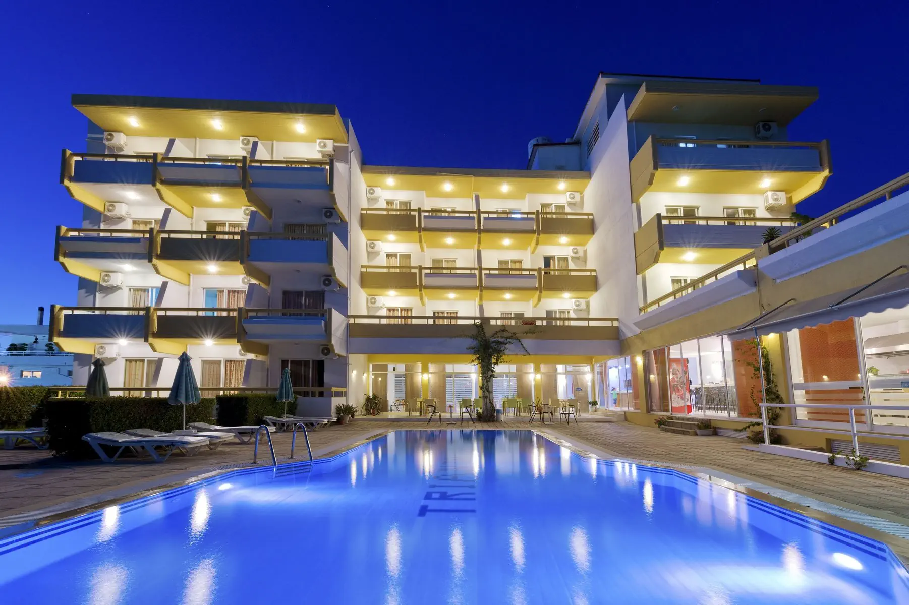 Trianta Apartments - zdjęcie 2