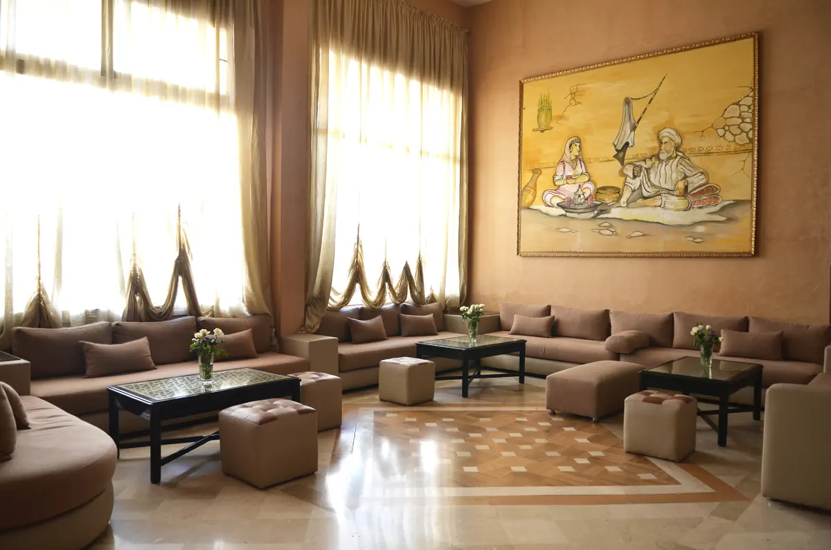 Intouriste Hotel & Suites