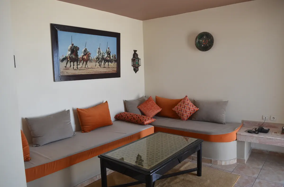 Intouriste Hotel & Suites