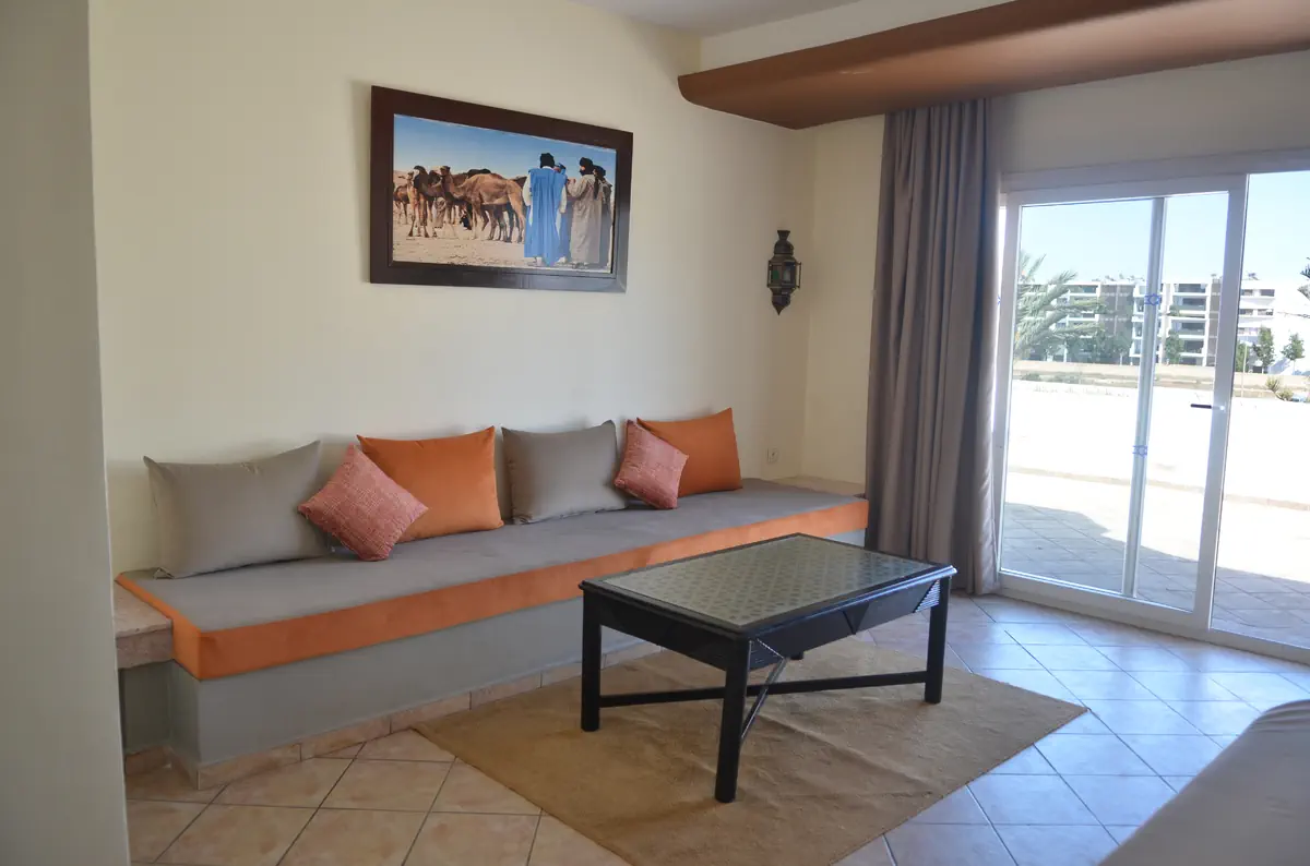 Intouriste Hotel & Suites