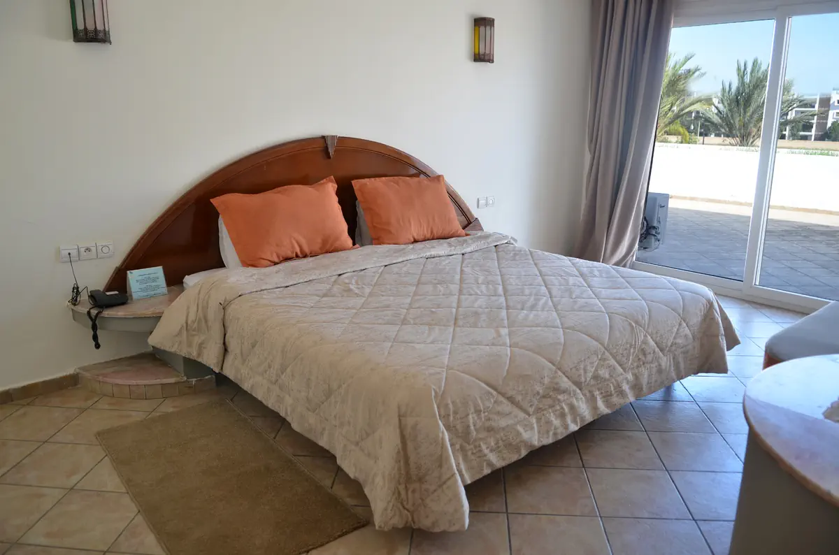 Intouriste Hotel & Suites