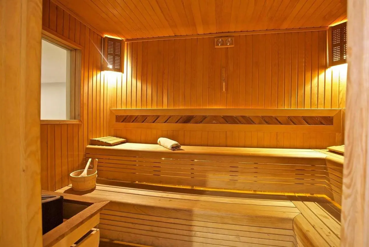 Ramada by Wyndham Istanbul Taksim - zdjęcie 13