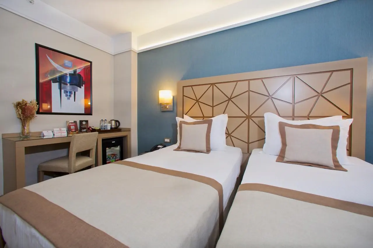 Ramada by Wyndham Istanbul Taksim - zdjęcie 10