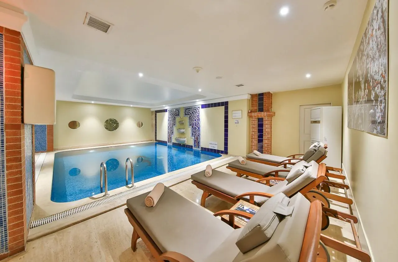 Ramada by Wyndham Istanbul Taksim - zdjęcie 4