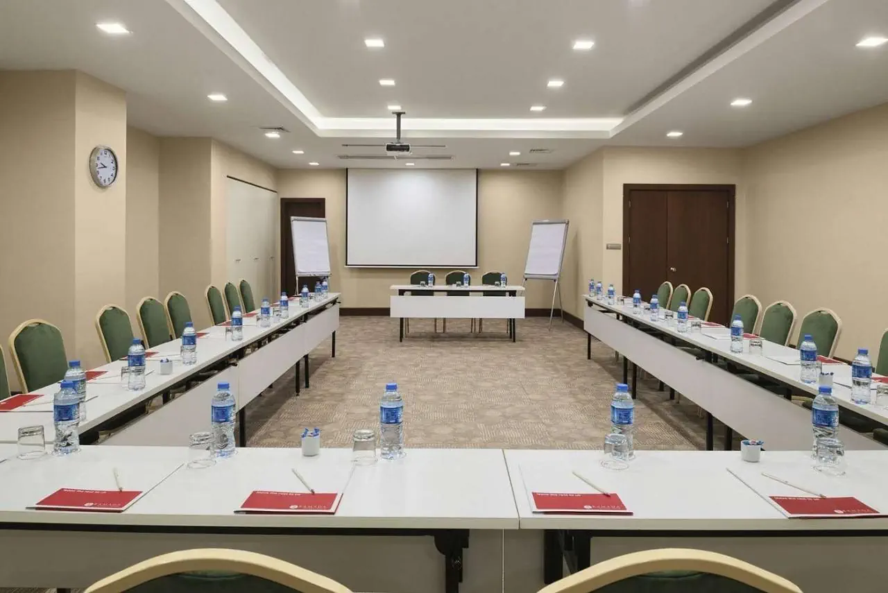 Ramada by Wyndham Istanbul Taksim - zdjęcie 19