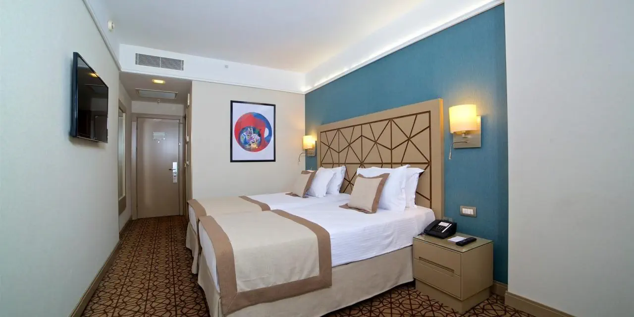 Ramada by Wyndham Istanbul Taksim - zdjęcie 9