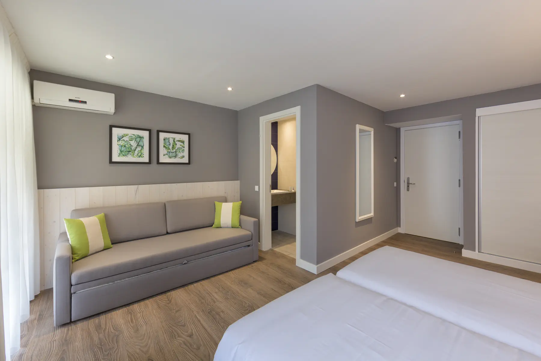 Отель: Adriana Beach Resort