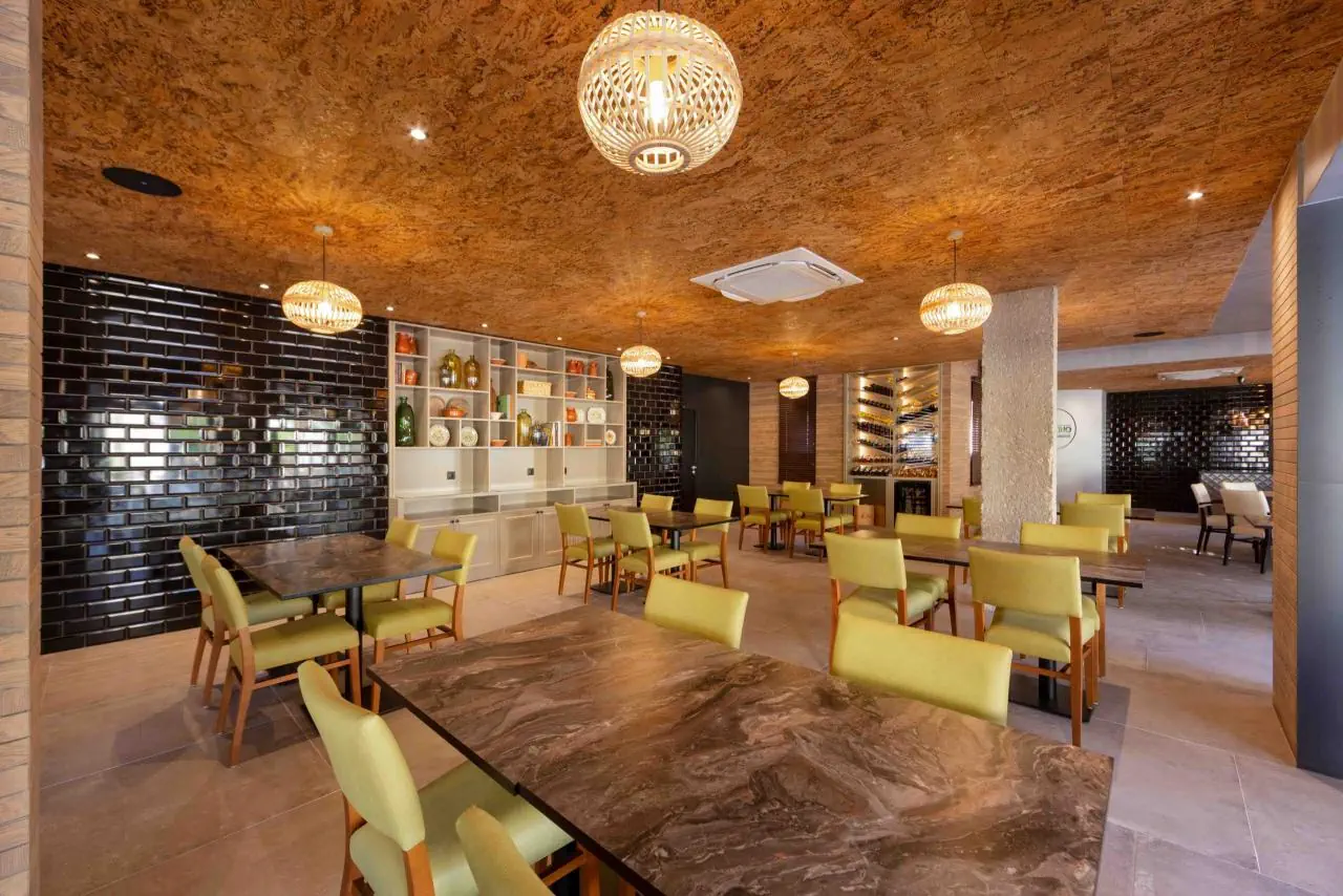 Отель: Adriana Beach Resort