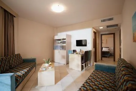 Molos Bay - zdjęcie 10