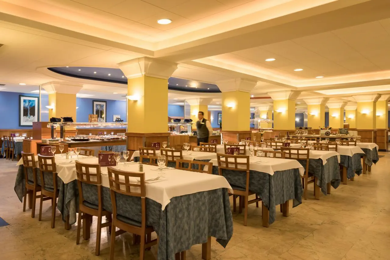 HOTEL HTop Pineda Palace