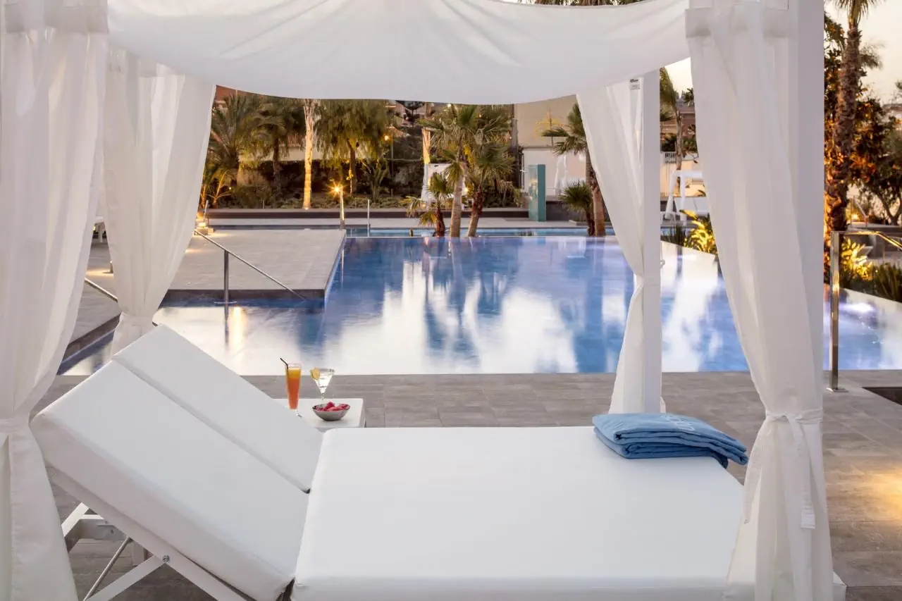 HOTEL Aqua Hotel Silhouette Spa - Adults Only