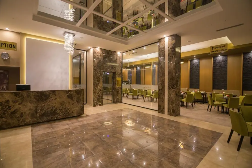 Sun Hotel
