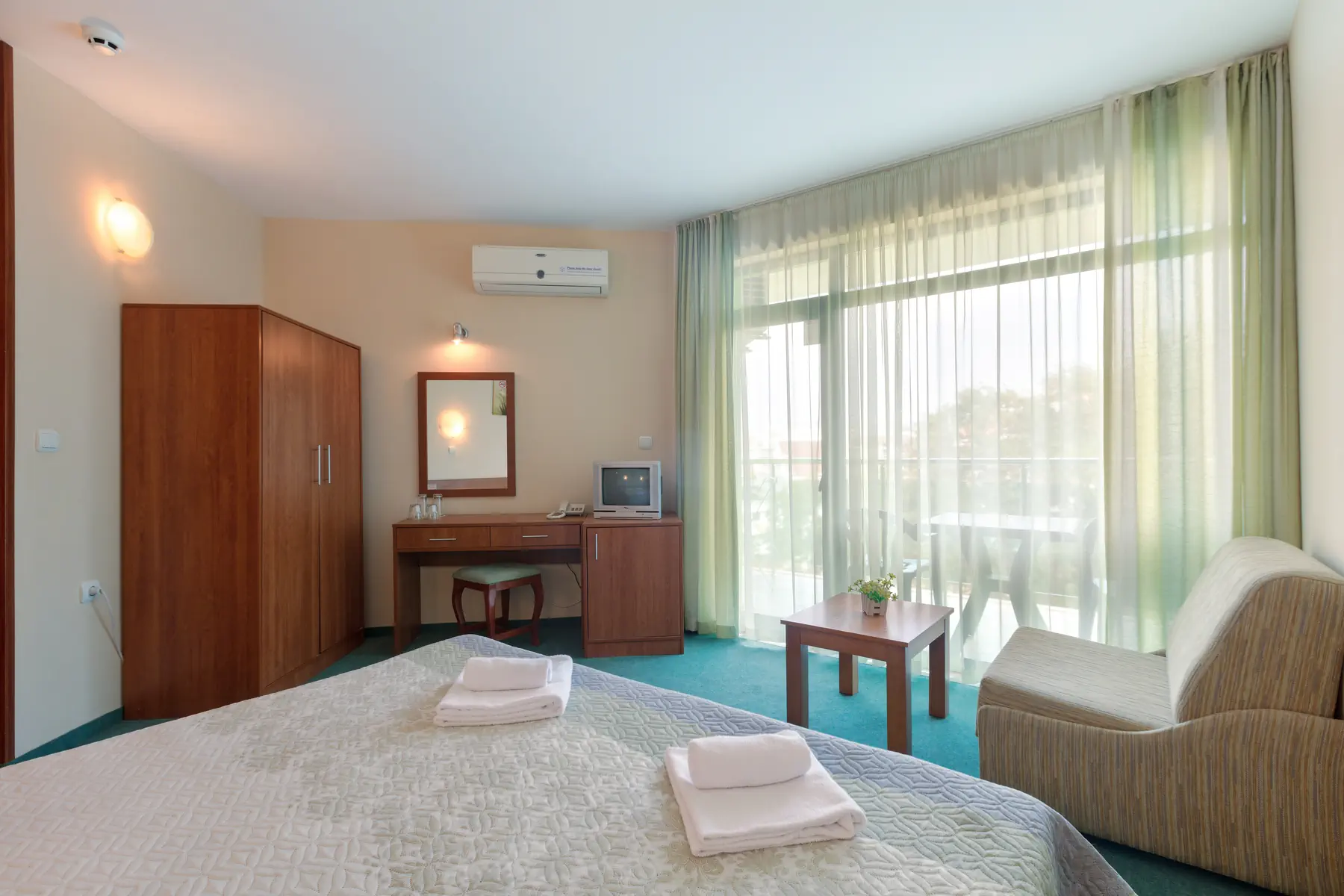 LB Hotel - zdjęcie 11