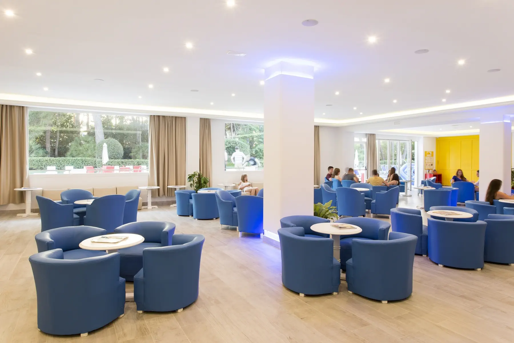 Guya Wave Hotel