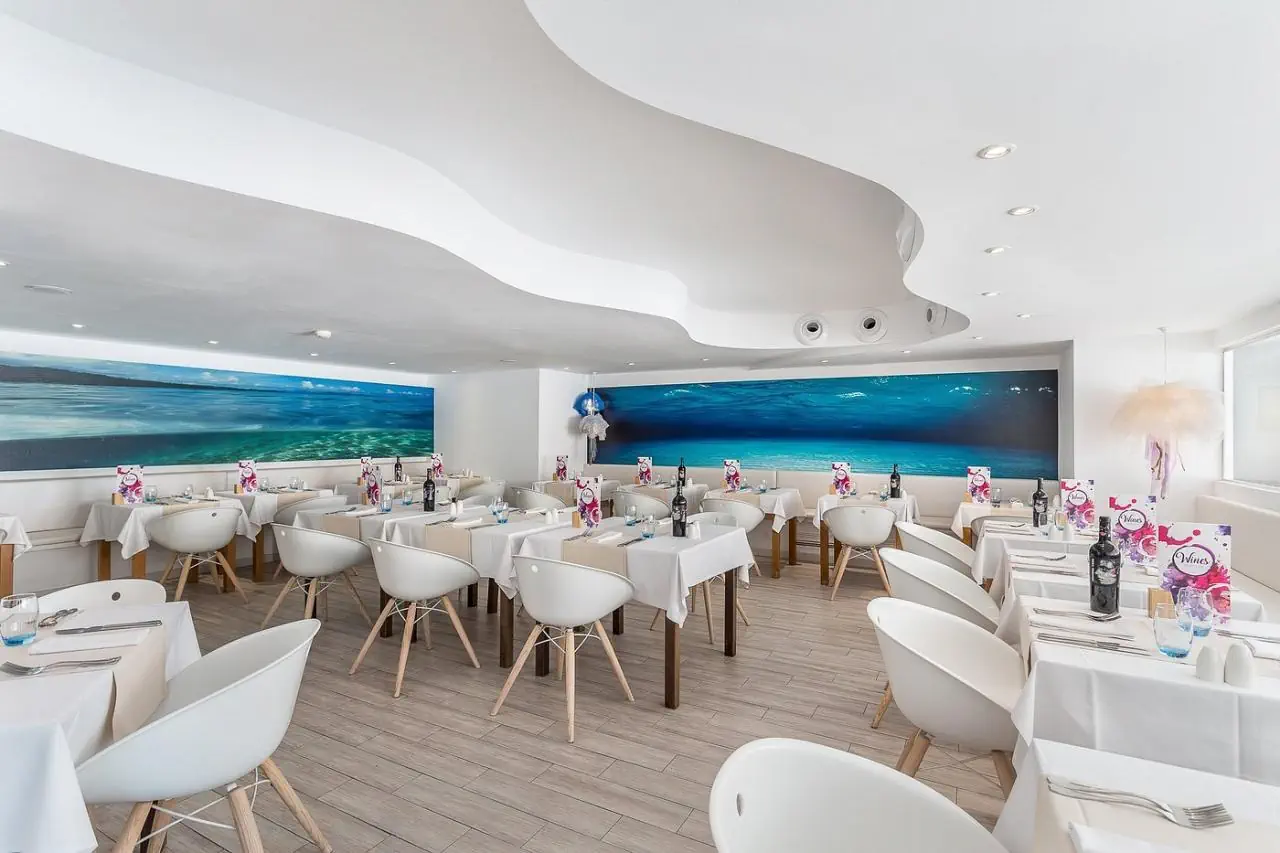 HOTEL FERGUS Style Cala Blanca Suites ****