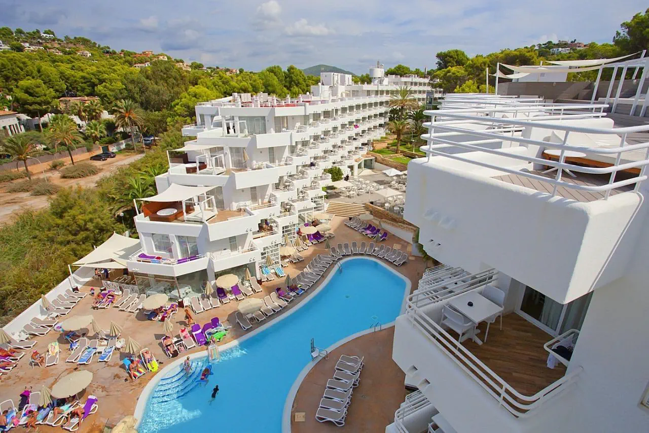 HOTEL FERGUS Style Cala Blanca Suites ****