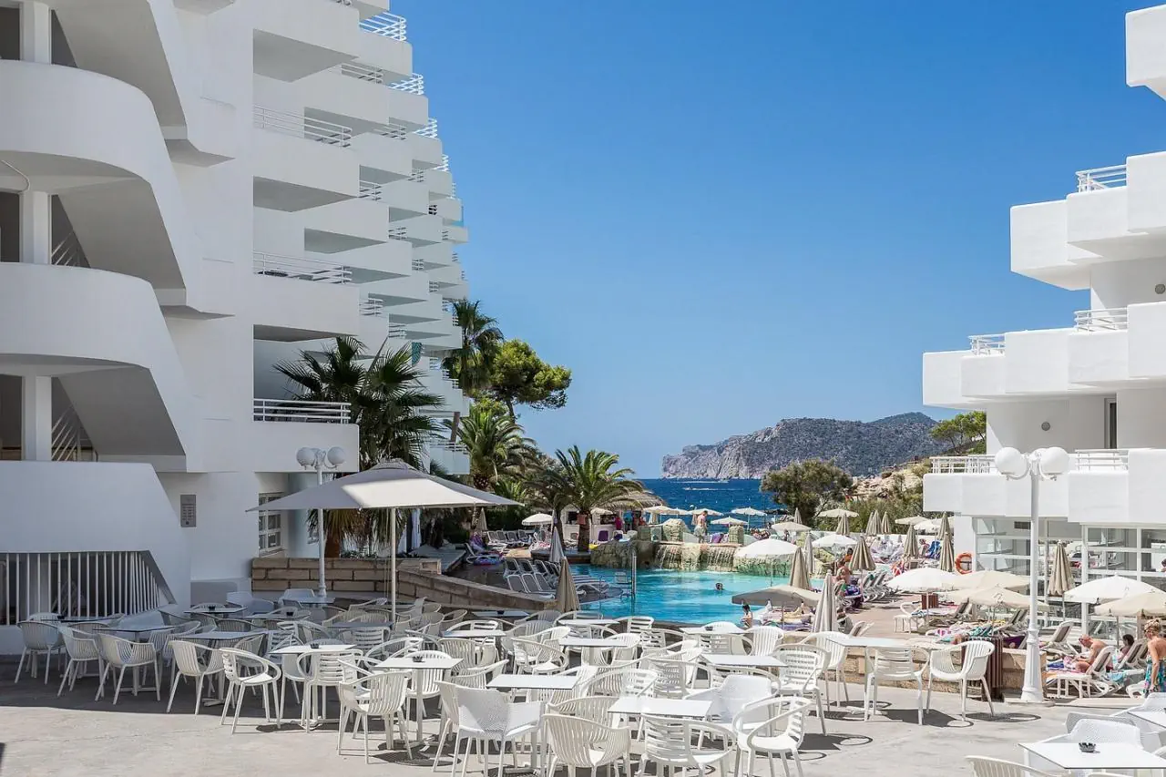 HOTEL FERGUS Style Cala Blanca Suites ****
