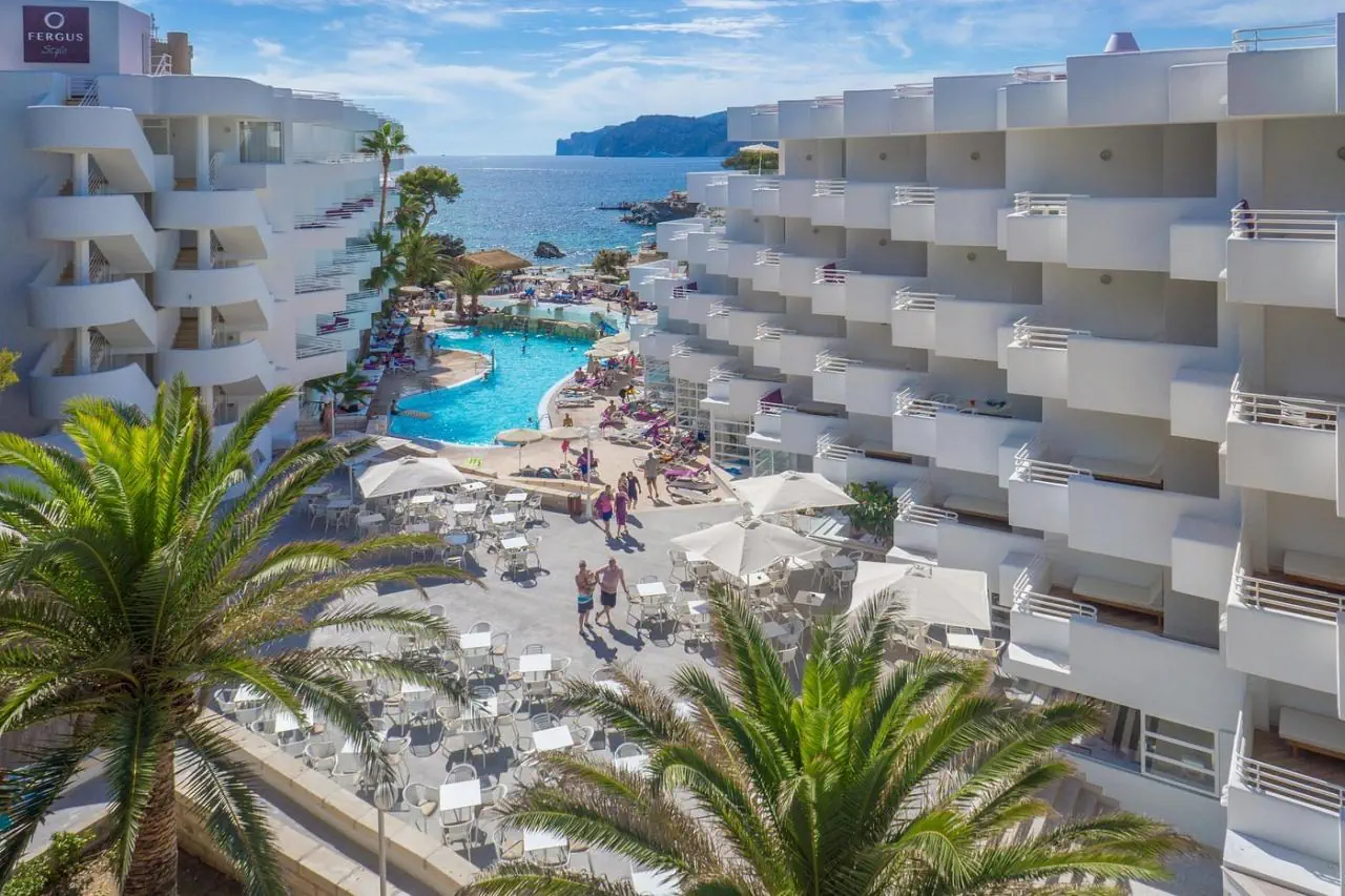 HOTEL FERGUS Style Cala Blanca Suites ****