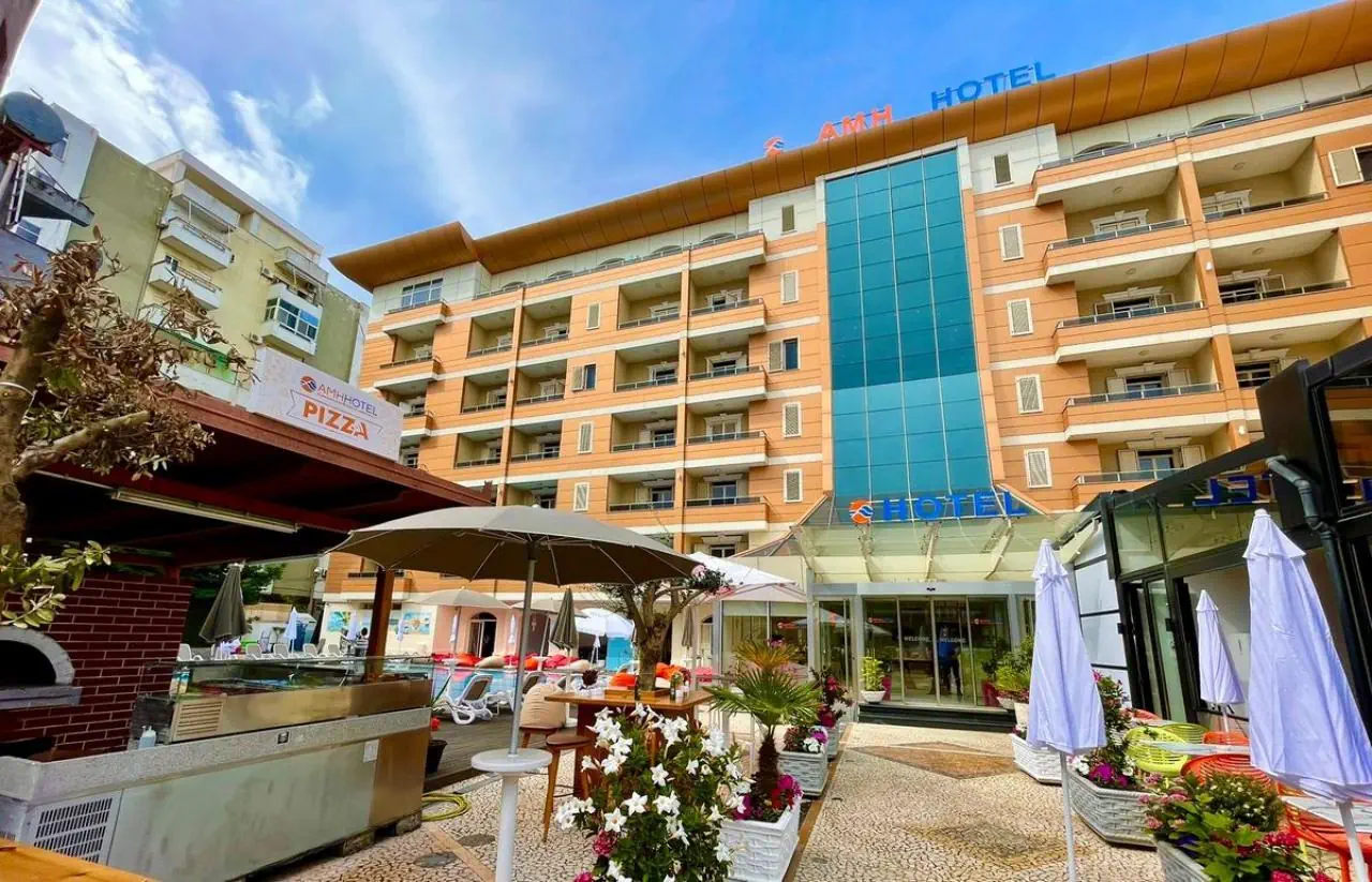 HOTEL AMH Hotel