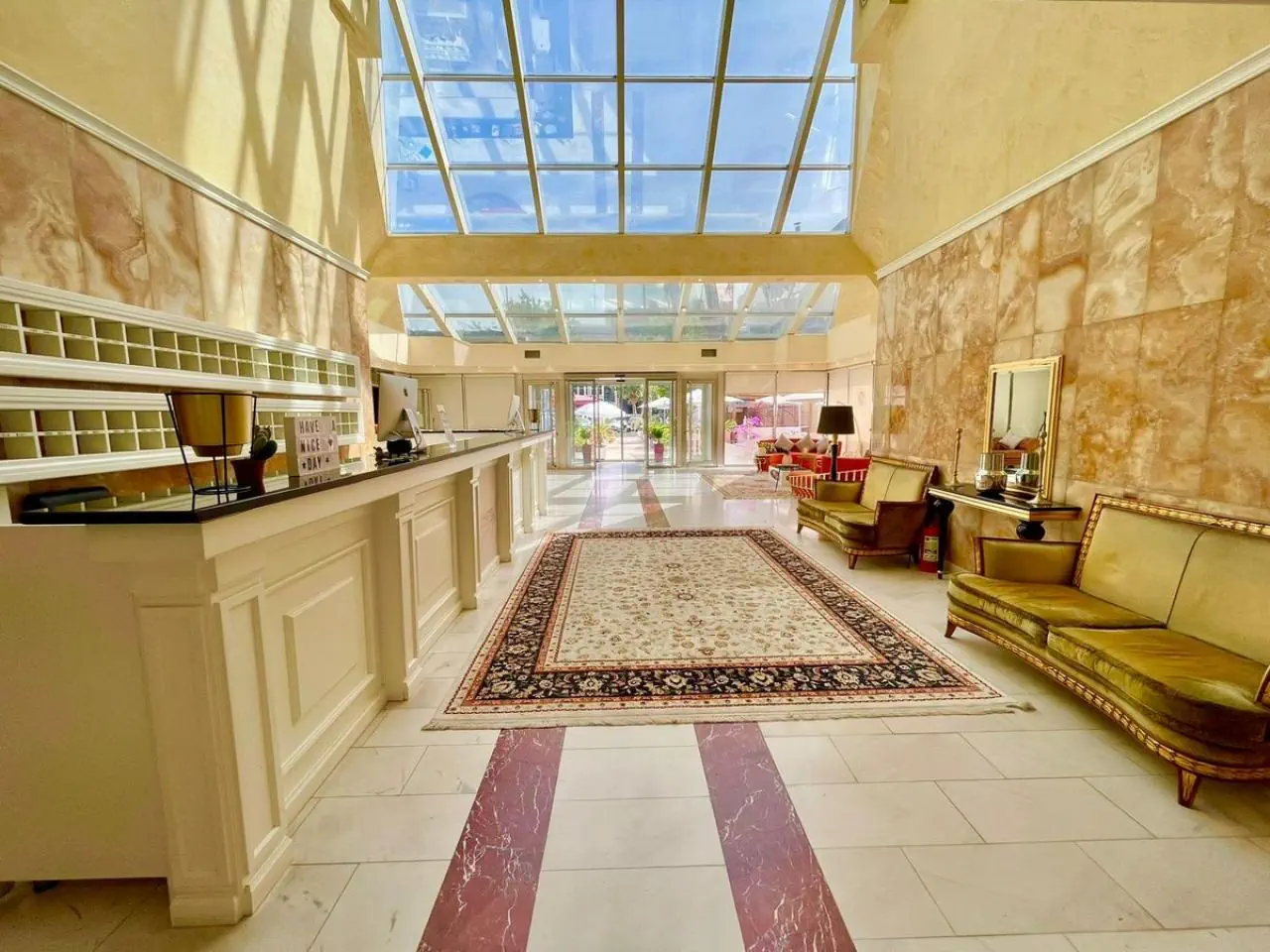 HOTEL AMH Hotel