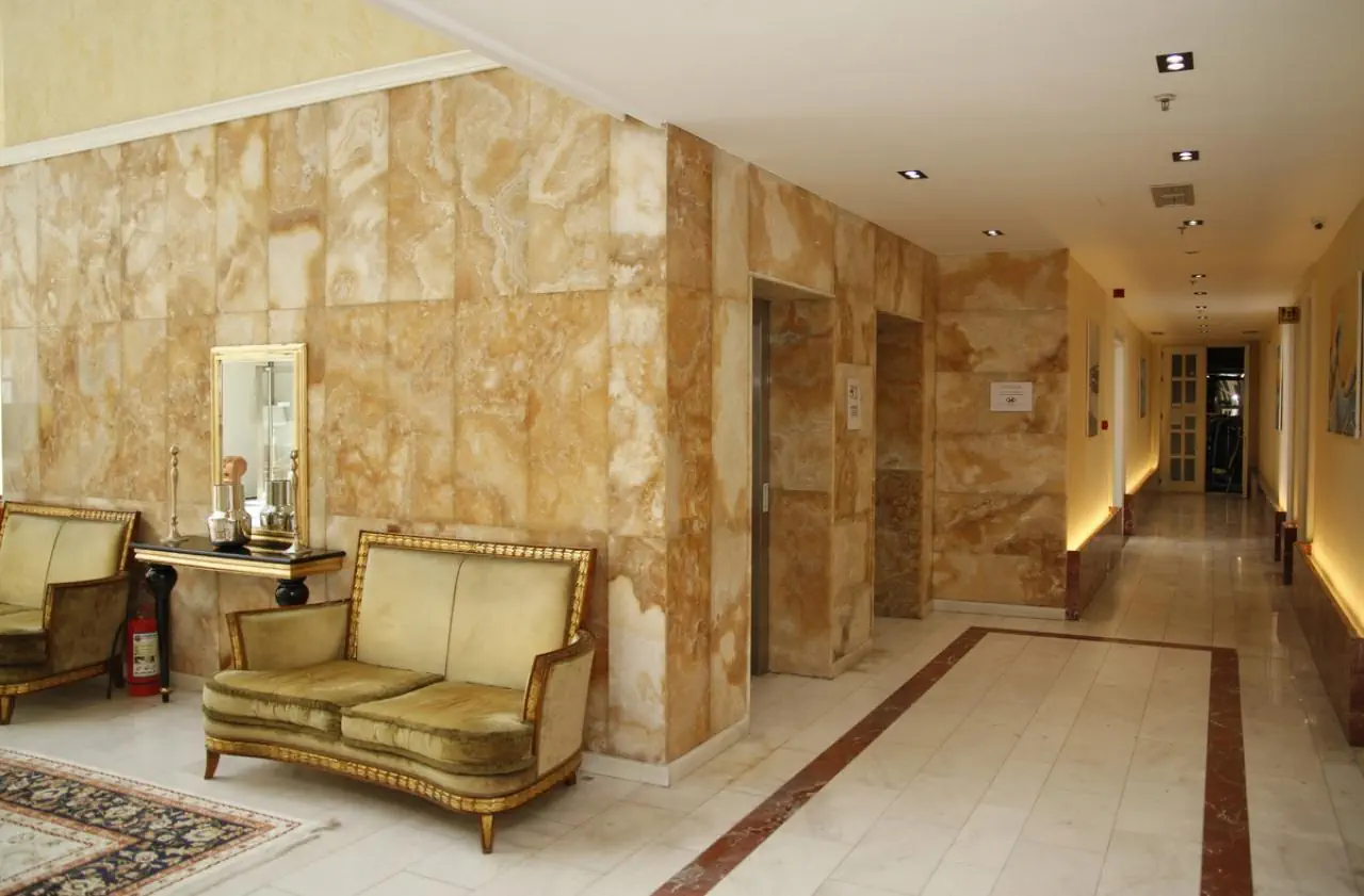HOTEL AMH Hotel