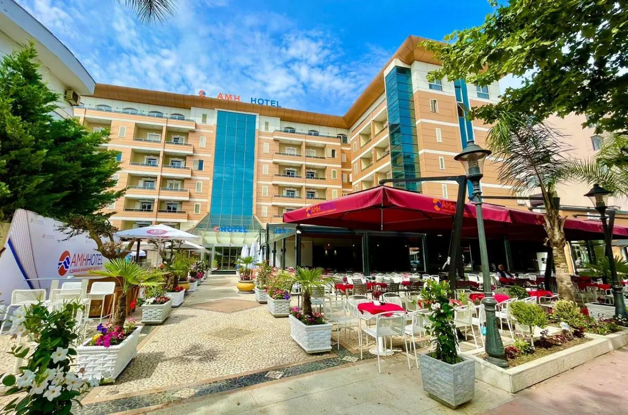 HOTEL AMH Hotel