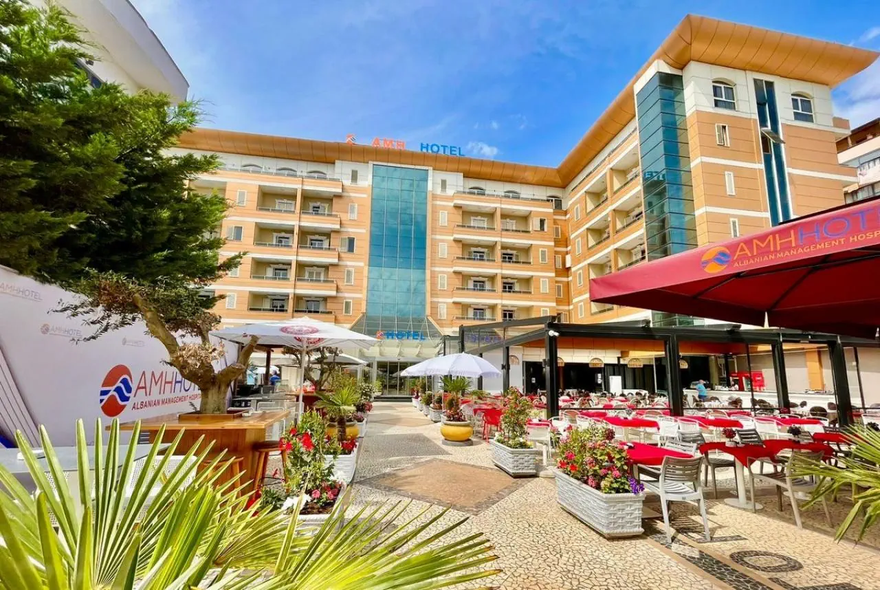 HOTEL AMH Hotel