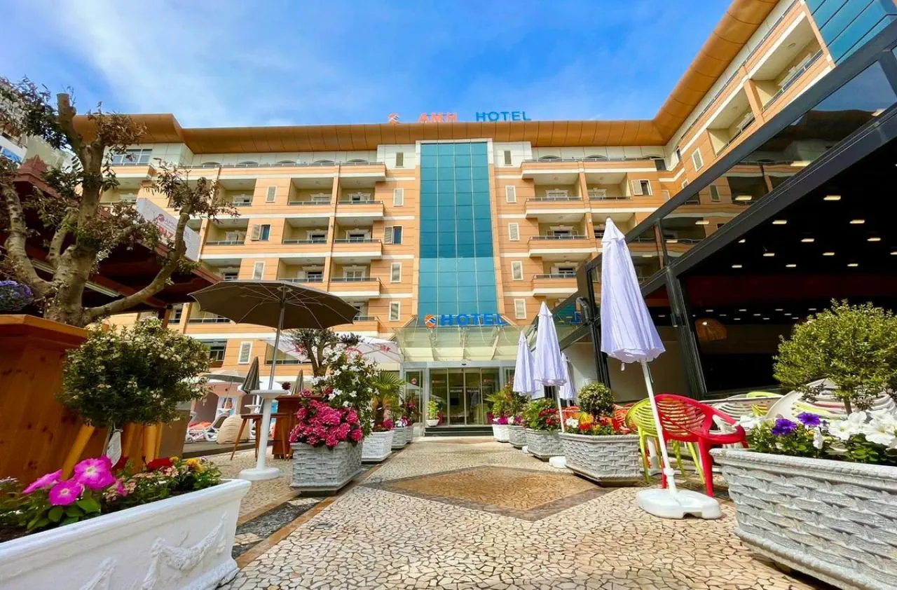 HOTEL AMH Hotel