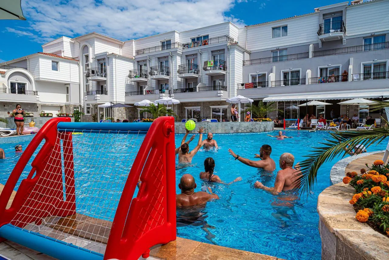 HOTEL Martinez