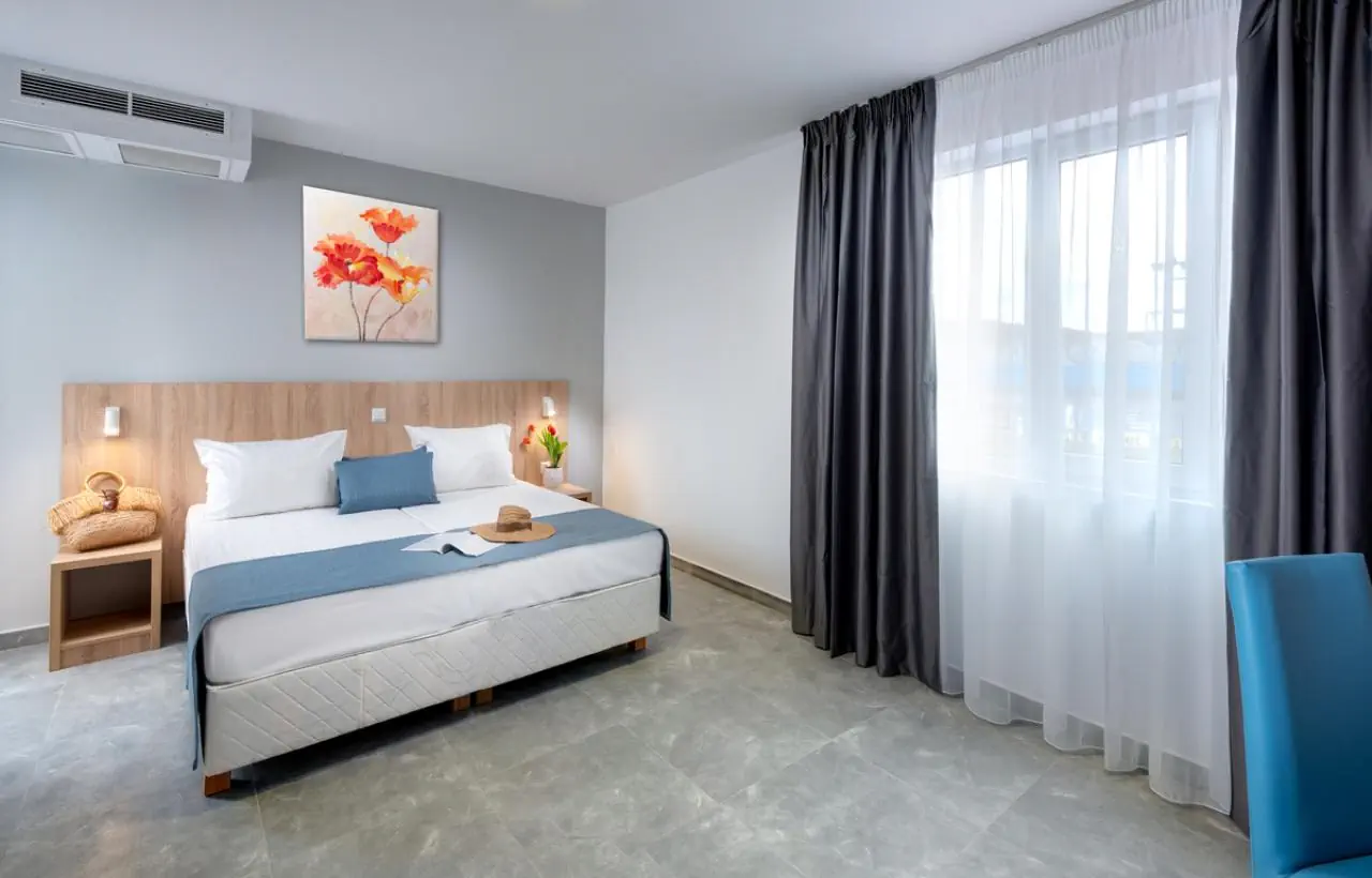 HOTEL Martinez