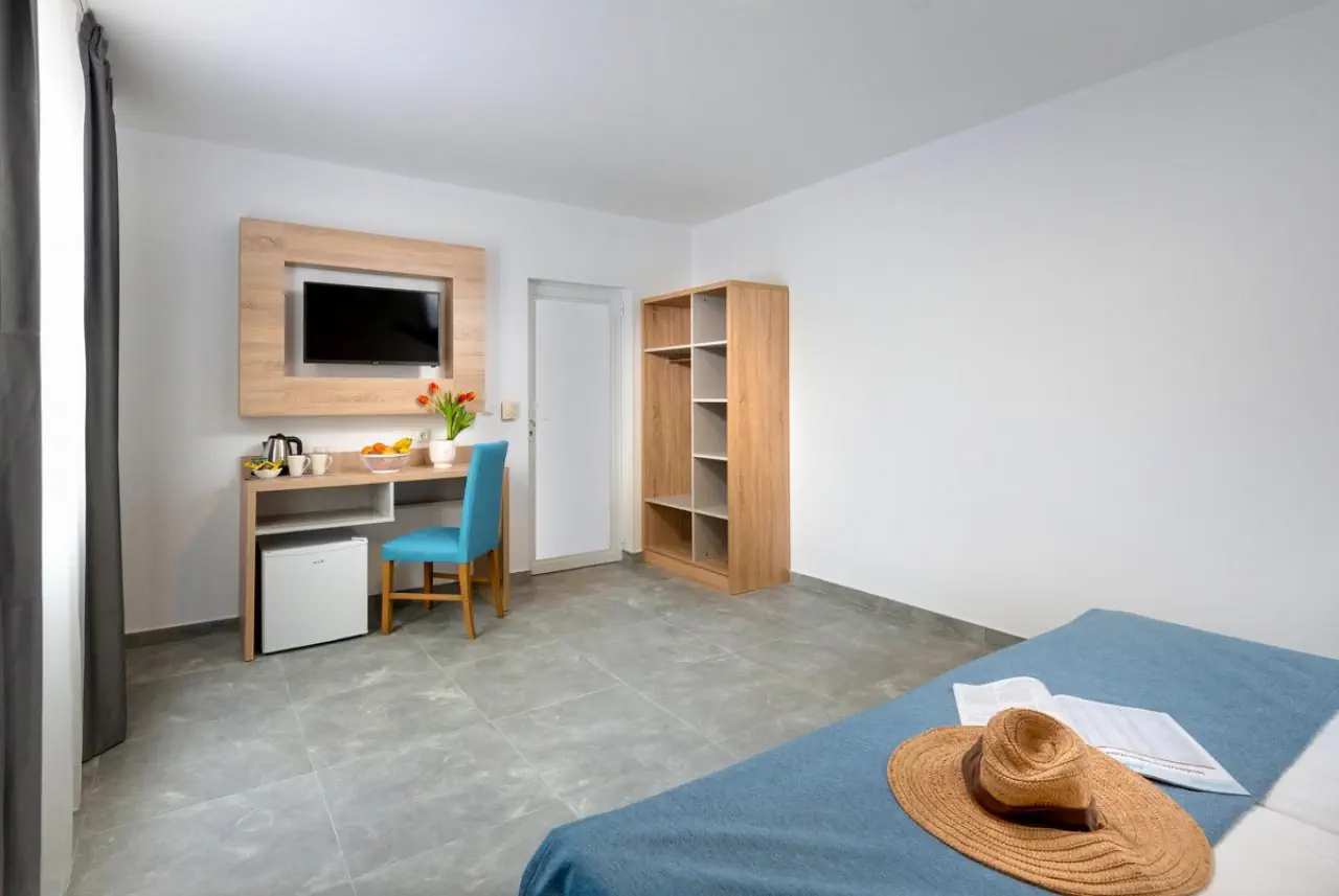 HOTEL Martinez