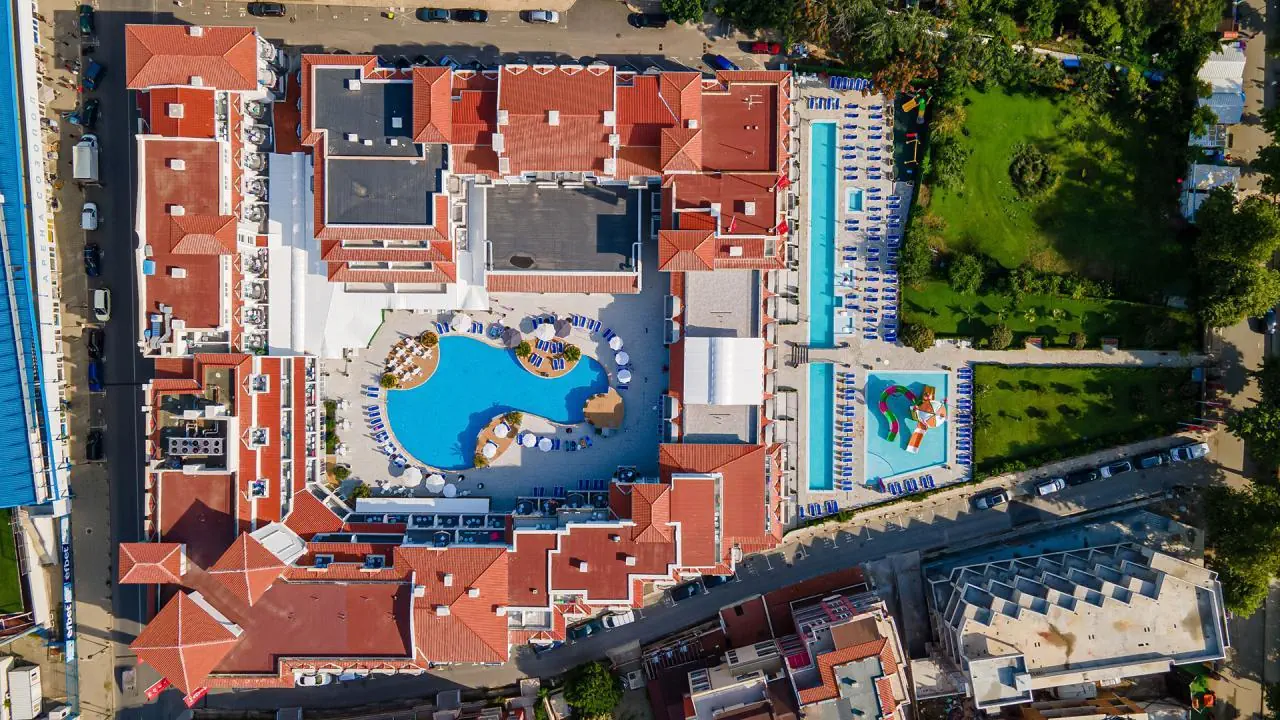 HOTEL Martinez