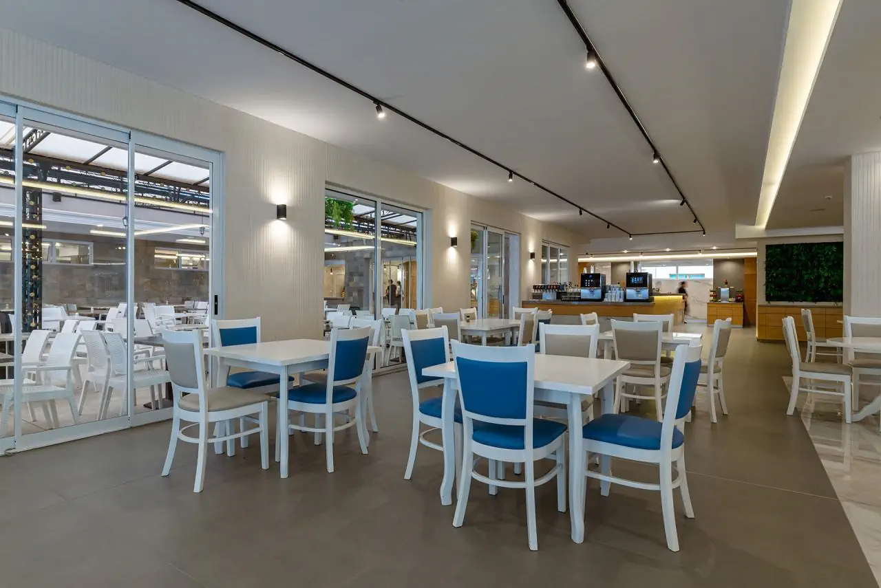 HOTEL Martinez