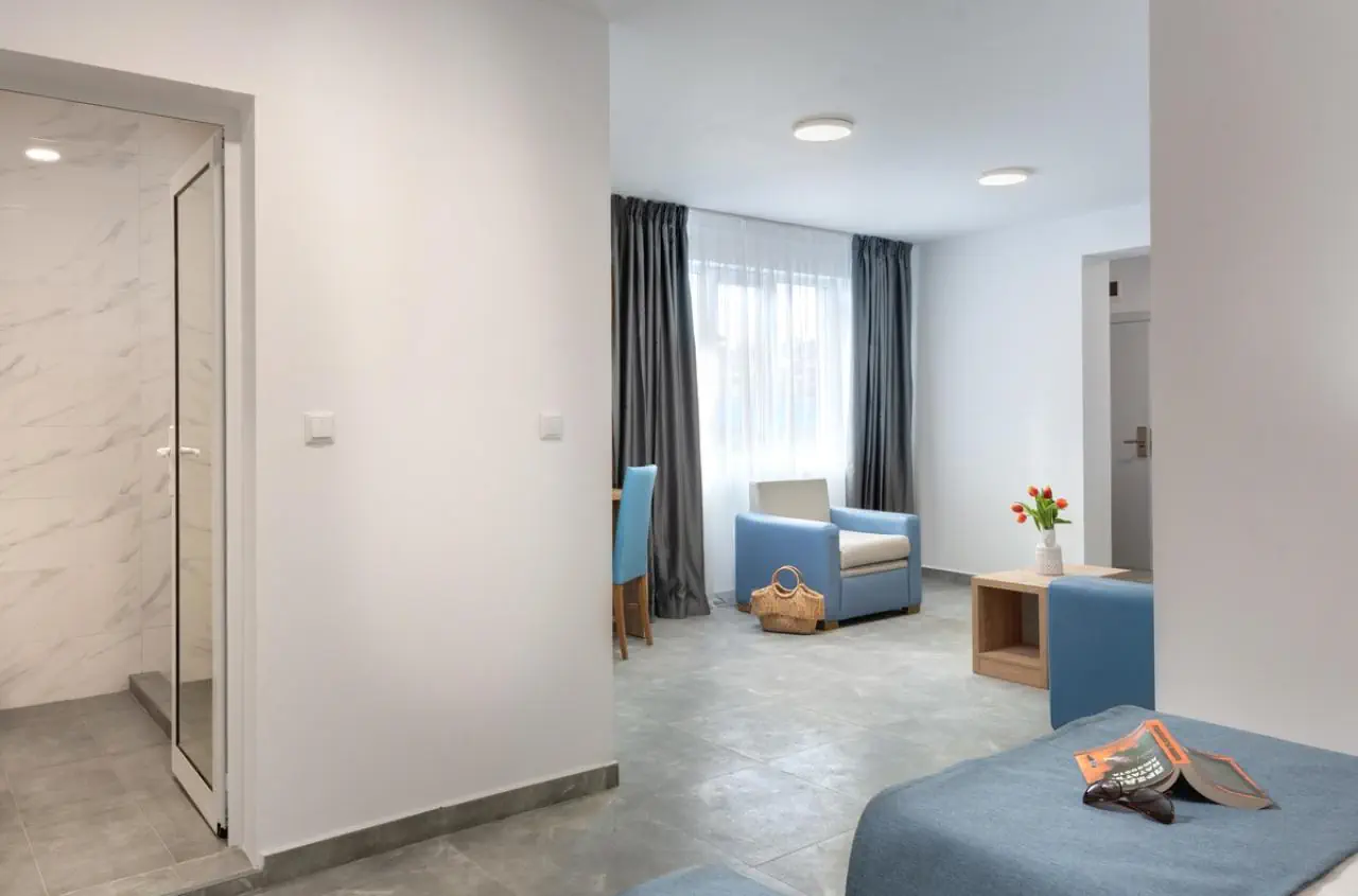 HOTEL Martinez