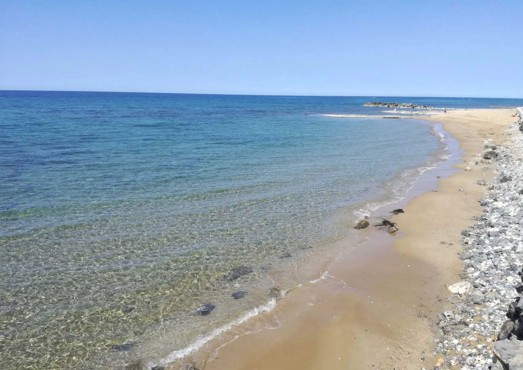 Almare Beach - zdjęcie 4