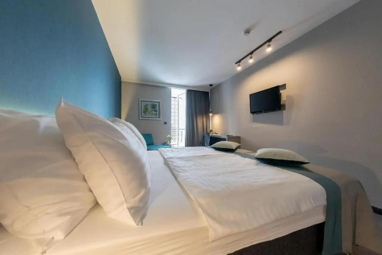 HOTEL Hotel Kolovare