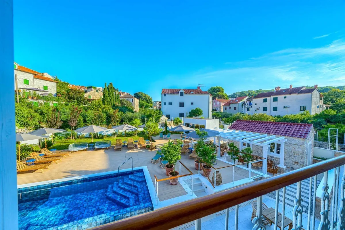 Brattia (Brač) - zdjęcie 33