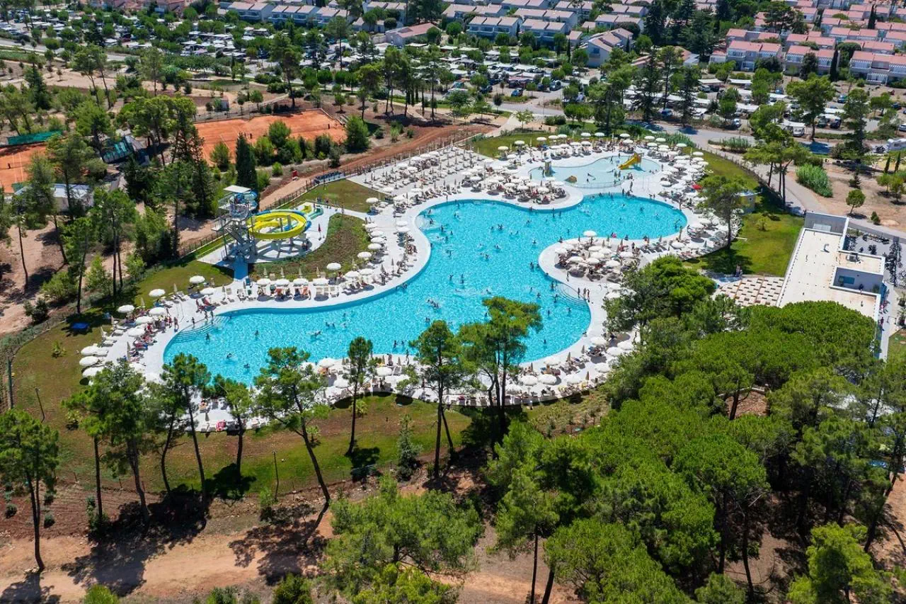 Zaton Holiday Resort - Glamping