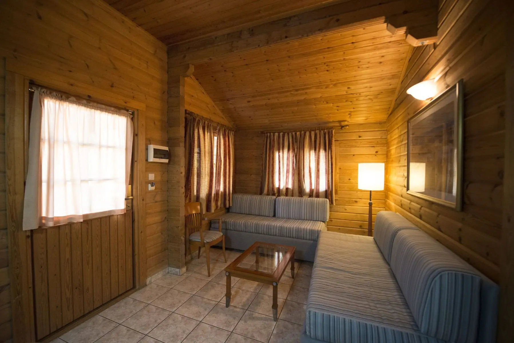 Sandys Studios & Log Villas - zdjęcie 17