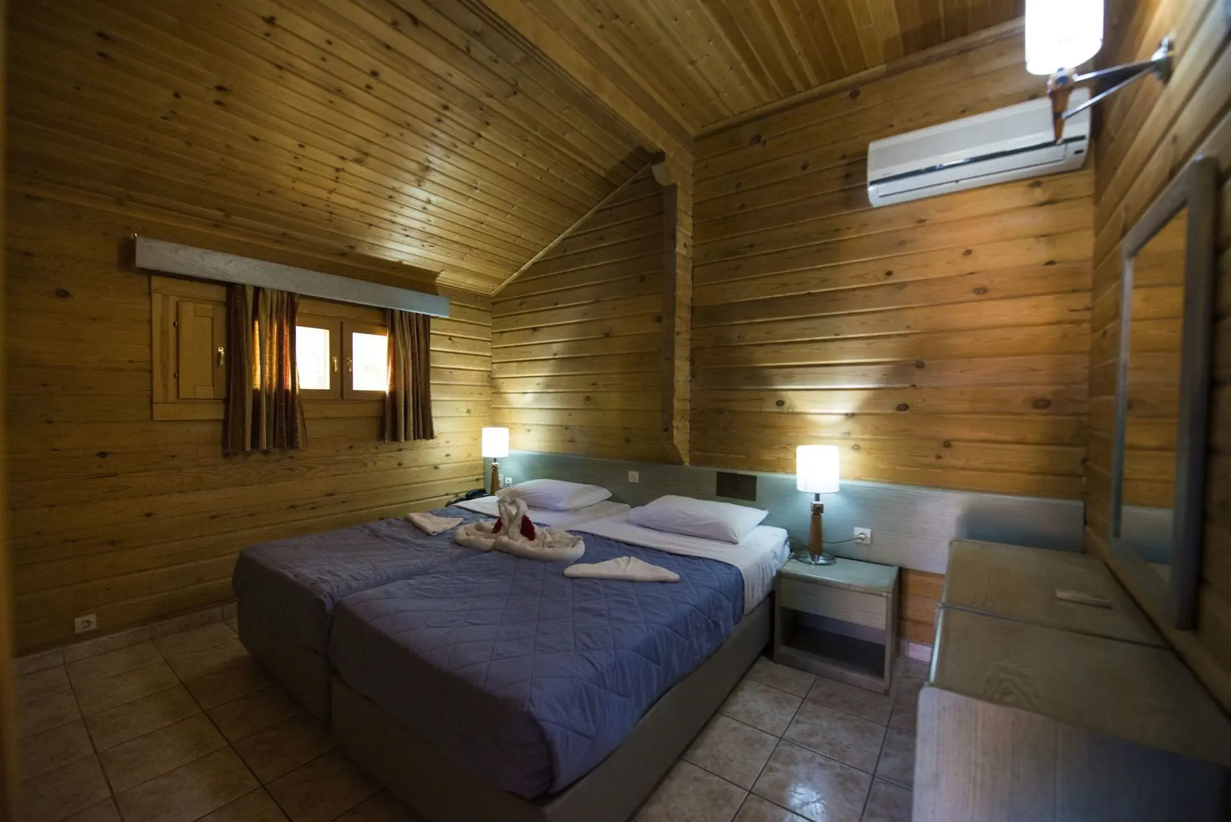 Sandys Studios & Log Villas - zdjęcie 16