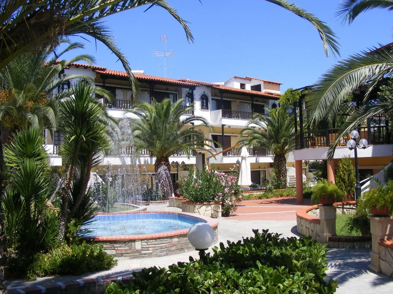 Ioli Village Hotel - Chalkidiki