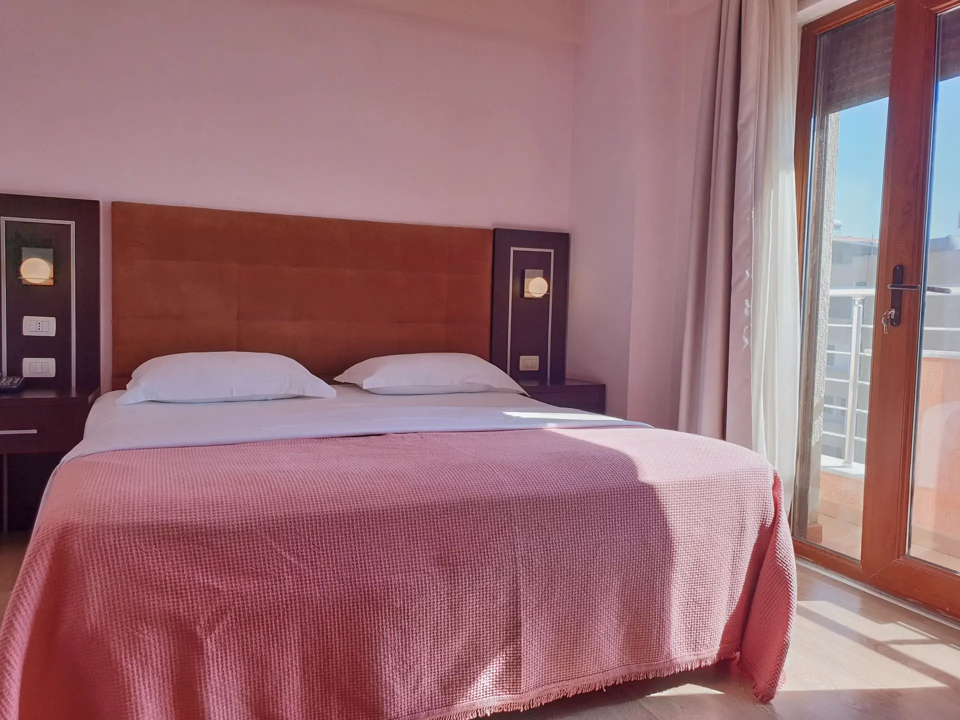 Hotel Nais Beach