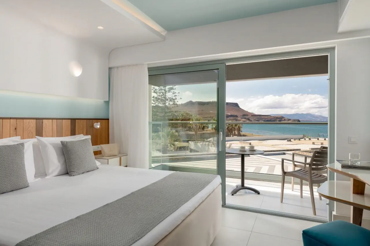 HOTEL ARINA BEACH RESORT