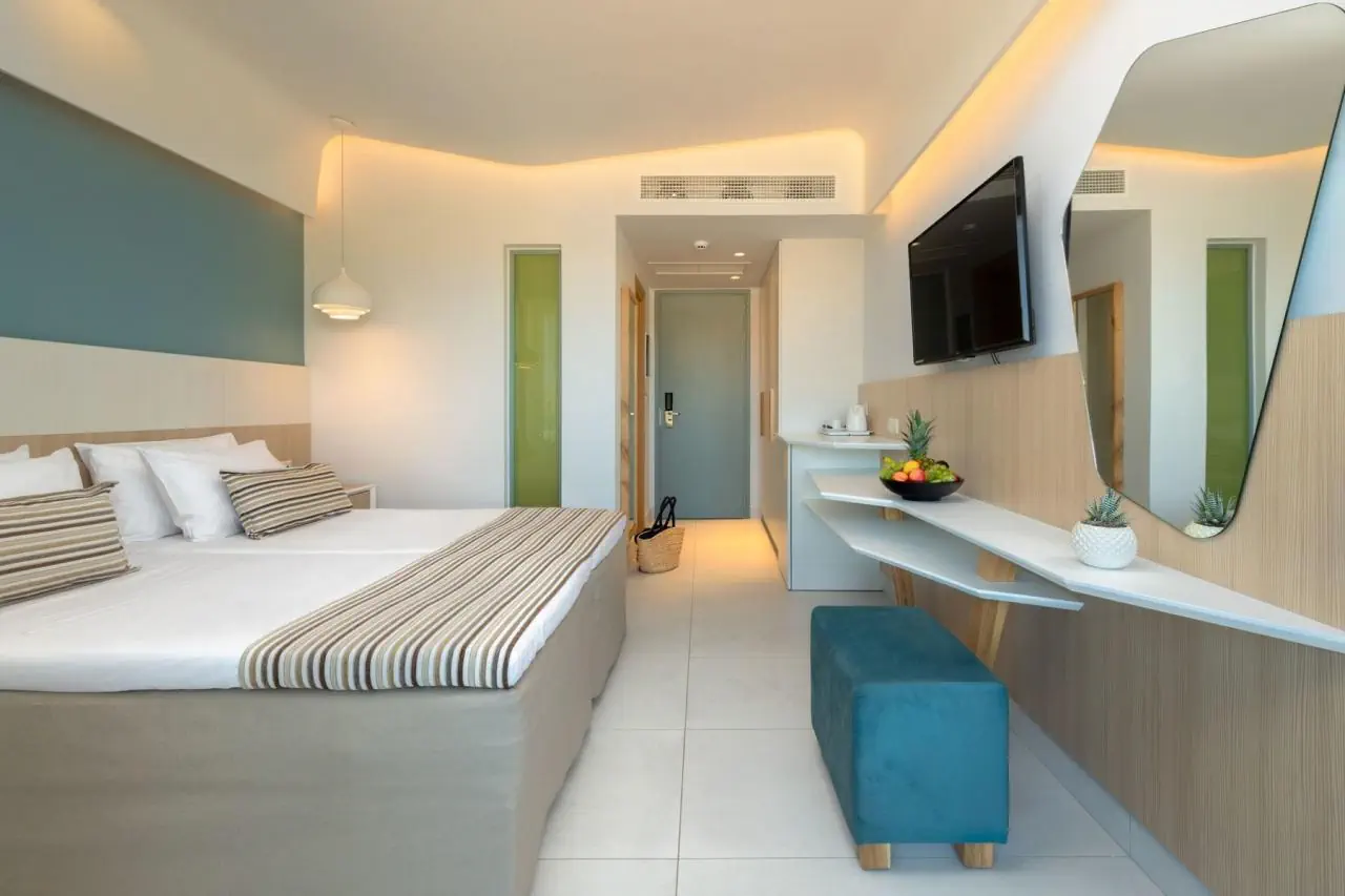 HOTEL ARINA BEACH RESORT
