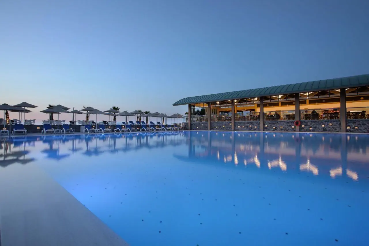 HOTEL ARINA BEACH RESORT